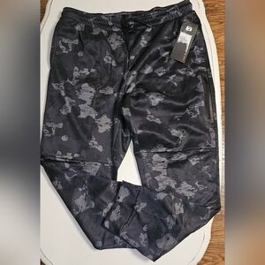 Layer 8 Men's Dark Printed Camouflage Joggers